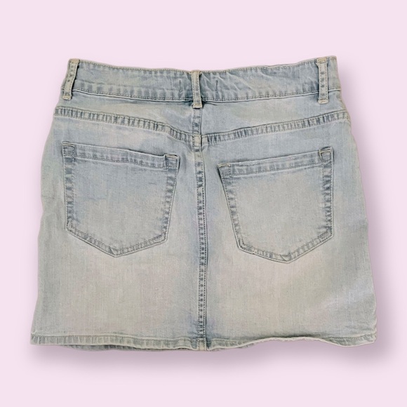 Forever 21 Jean Skirt Light Washed Blue Y2K Mini Stretchy Denim Womens Size 27 - Picture 2 of 5